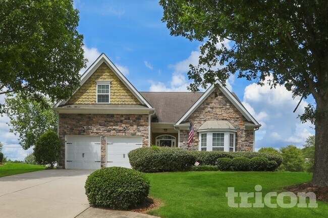 Foto del edificio - 2104 Bradbury Ct