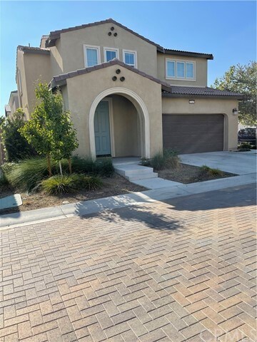 Foto del edificio - 3240 E Mt Rainier Drive