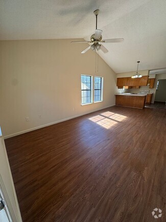 Building Photo - 612 N Optimistic Ln
