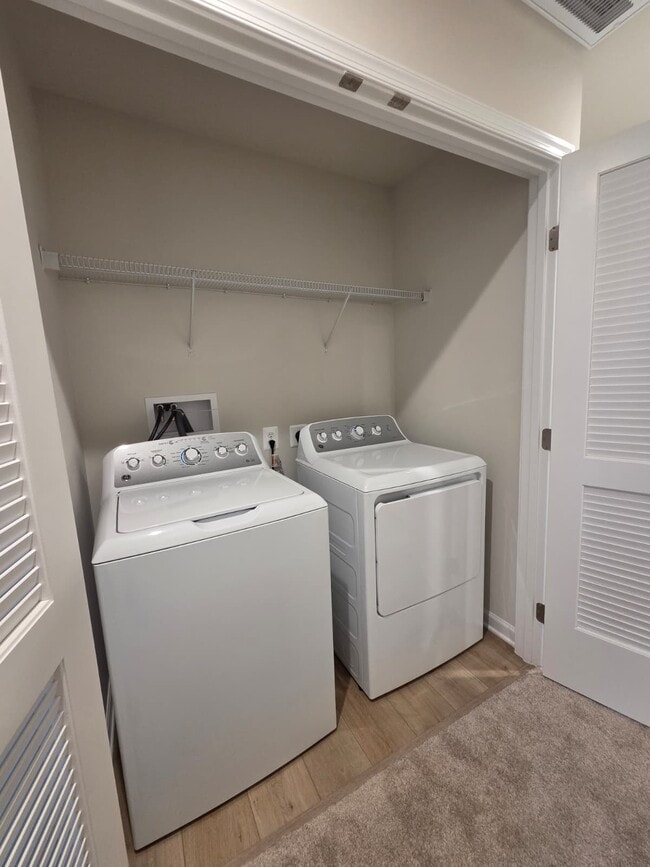 Foto del edificio - 3346 Marble Loop