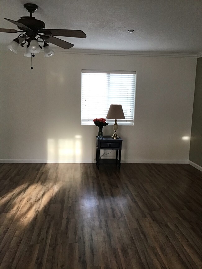 Eastside of unit - 1724 3rd St