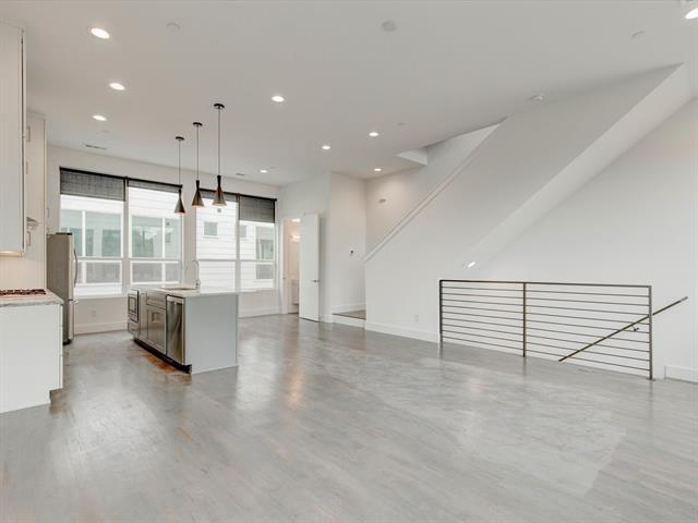 Building Photo - 5708 Lindell Ave