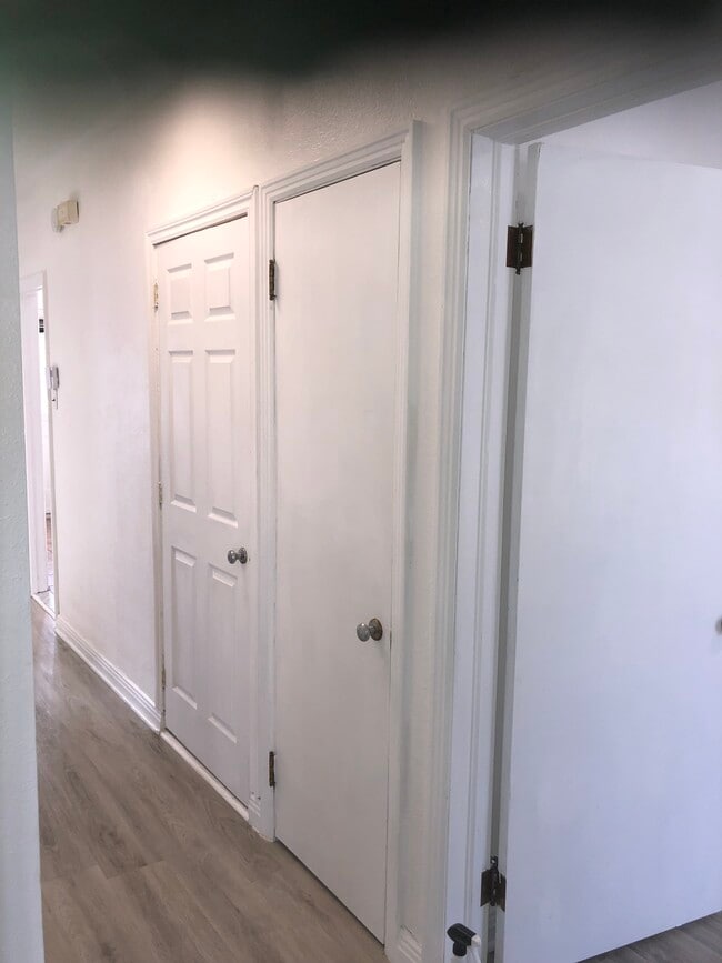 Building Photo - 7010 St D'iberville