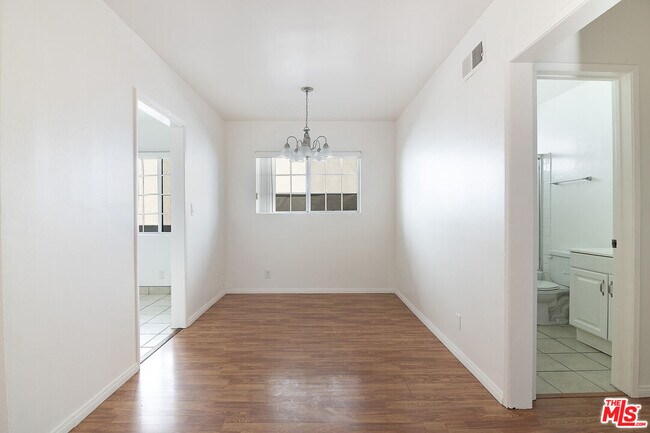 Building Photo - 1937 S Bedford St