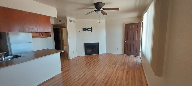 Foto del edificio - 2110 Hagerty Rd