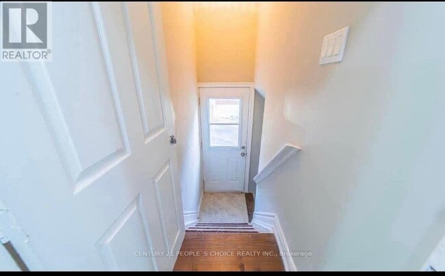 Building Photo - 11 Abbeville Rd