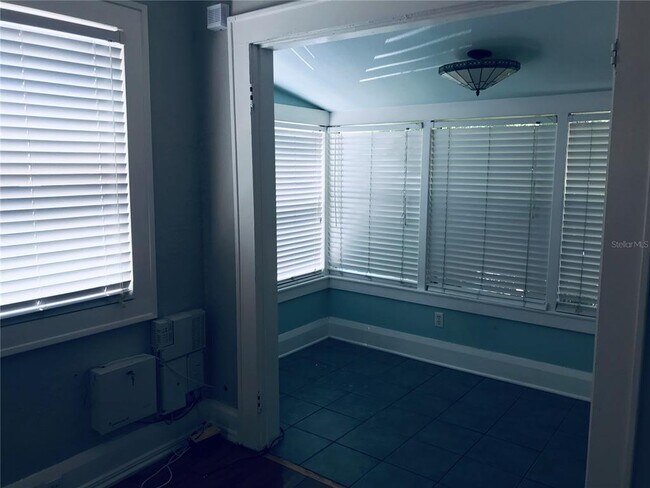 Foto del edificio - 3308 W San Juan St