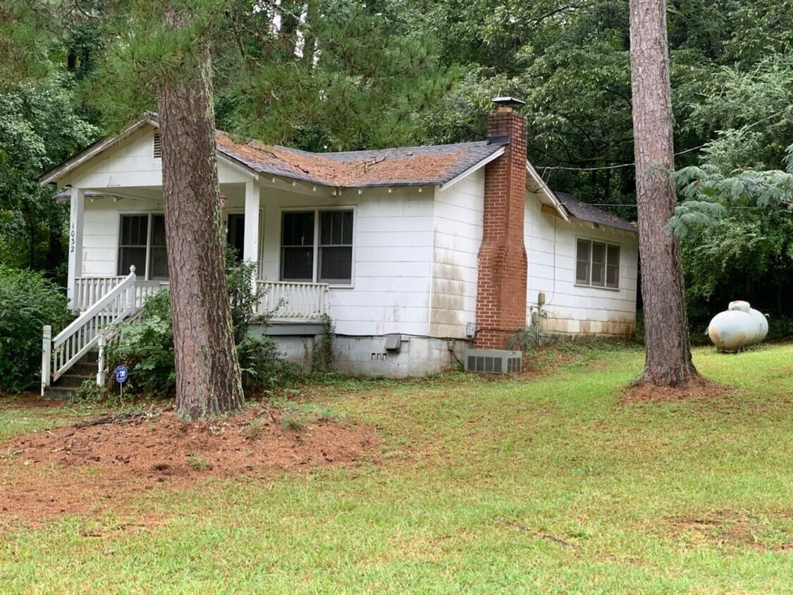 Primary Photo - 1032 Hwy 54 W