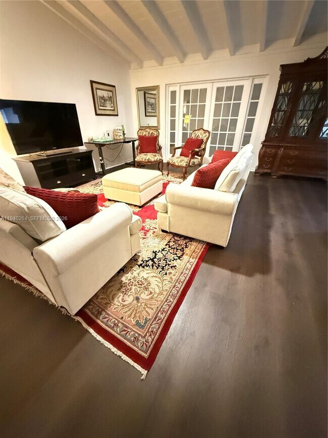 Foto del edificio - 2036 NE 21st Ave