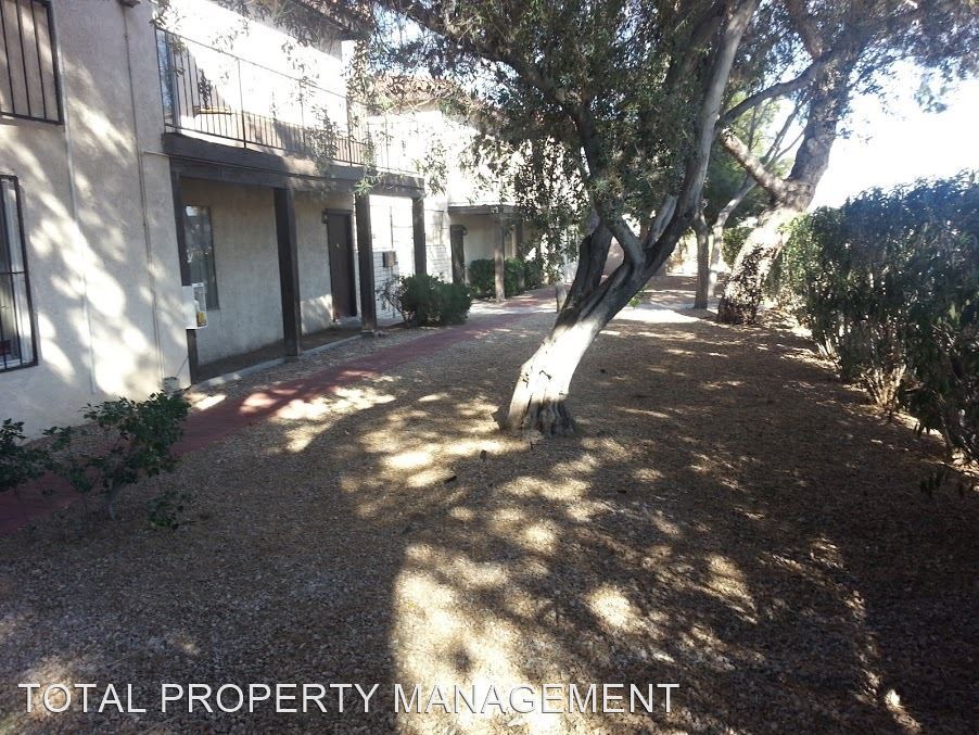 Primary Photo - 2 br, 2 bath House - 2254 E. Desert Inn Rd.
