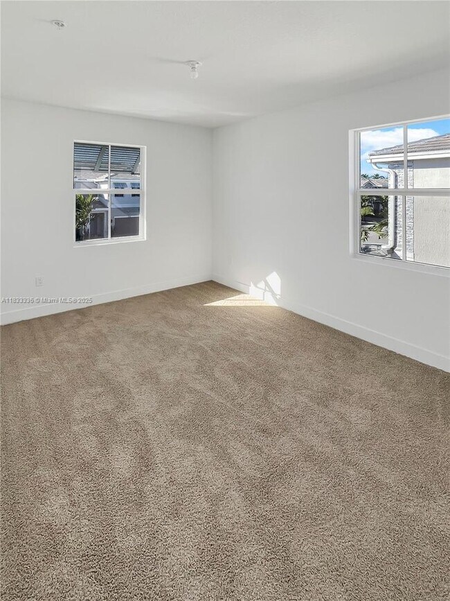 Building Photo - 145 SW 170th Ave