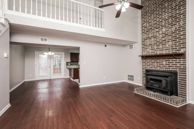 Building Photo - 2805 Fernhurst Ct