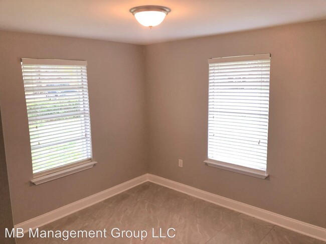 Building Photo - 4 br, 2.5 bath House - 1128 Sinbad Drive