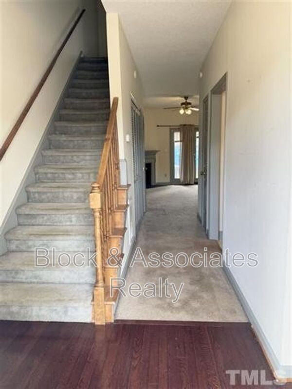 Foto del edificio - 216 S. Walker Street