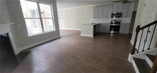 Foto del edificio - 5995 Arbor Knoll Pl