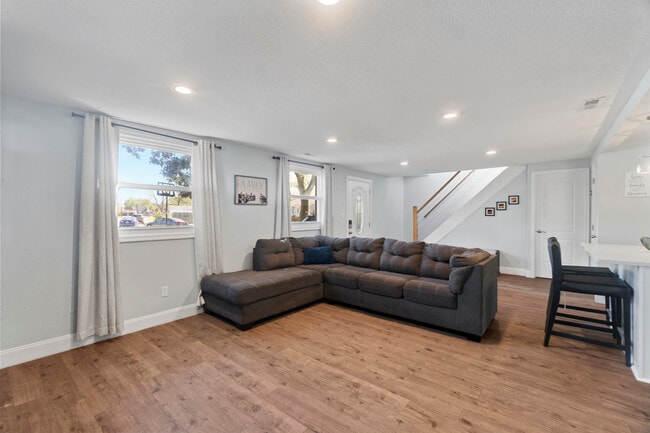 Building Photo - 1508 Garrow Cir