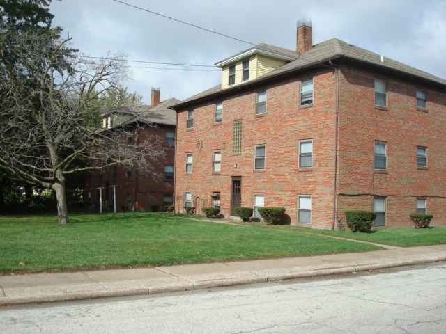 Building Photo - 1003-1011 W Locust St