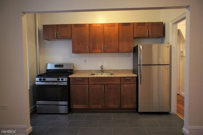 Building Photo - 1 br, 1 bath  - 2160 Bolton St