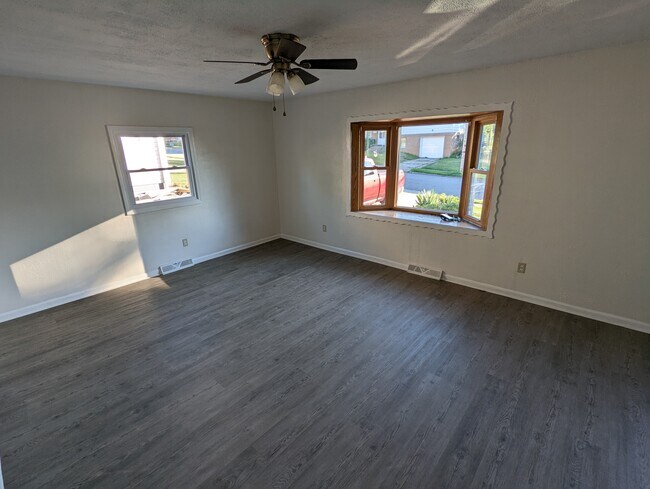 Building Photo - 4109 dexter ave