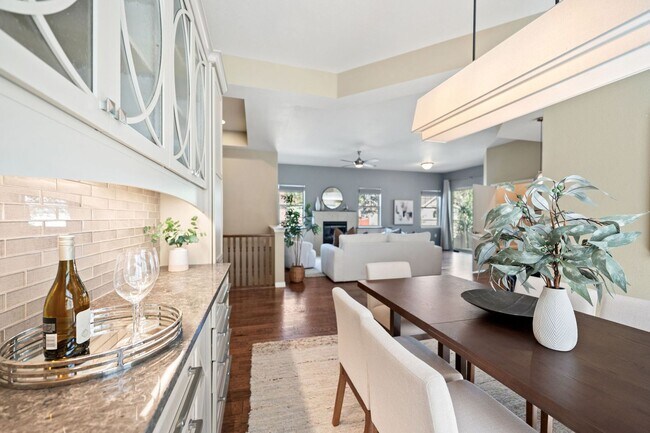 Foto del edificio - 742 Meadowlark Ln