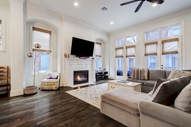 Foto del edificio - 5218 Crawford St