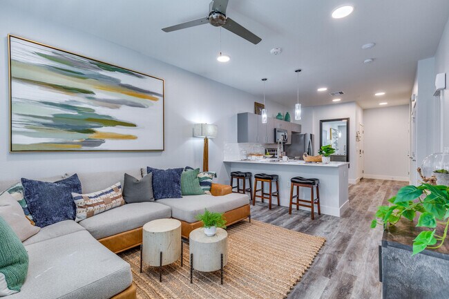 Building Photo - Calm at Northtowne