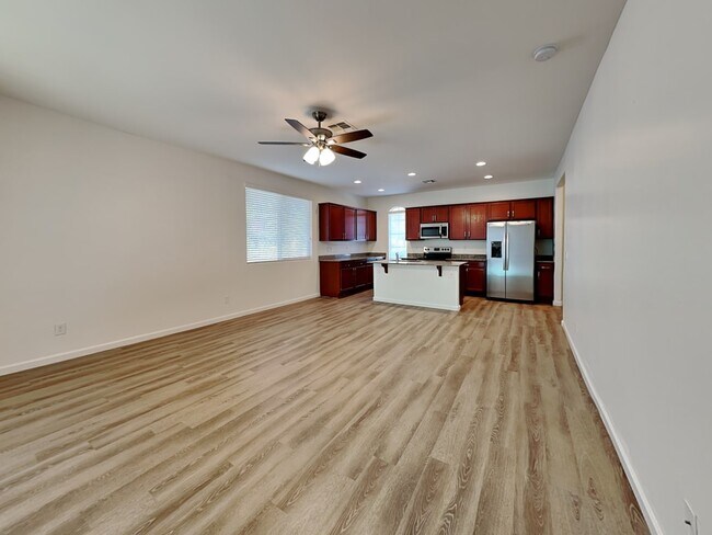 Building Photo - 1446 S Colt Dr