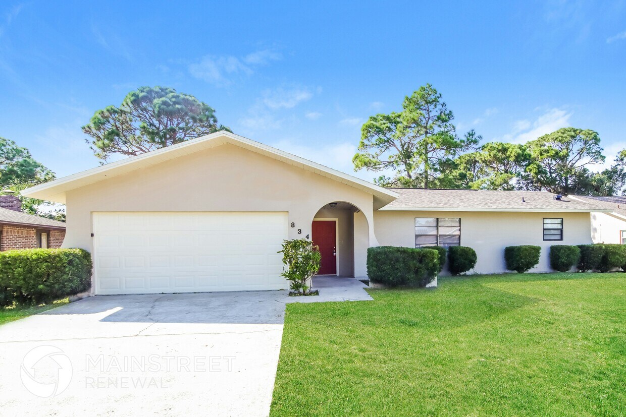 Foto principal - 834 Gera Ave NW