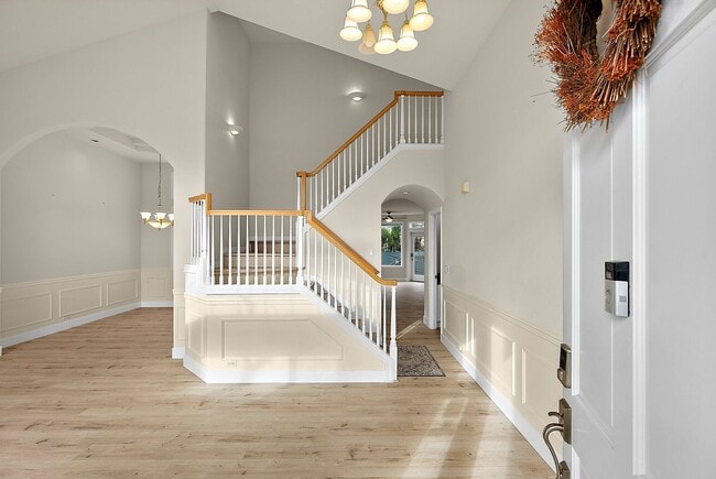 Foto del edificio - Immaculate 4-Bed Federal Way Home | Smart Tech, Tesla Charger, & Near JBLM!