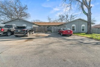 Building Photo - 410 Old Thorndale Rd