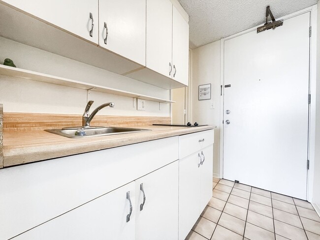 Photo - 445 Seaside Ave Apartment