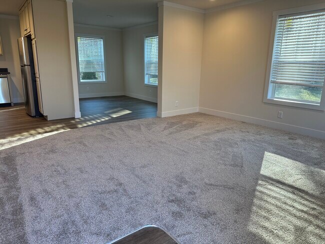 Building Photo - 491 Spanish Oak Ln