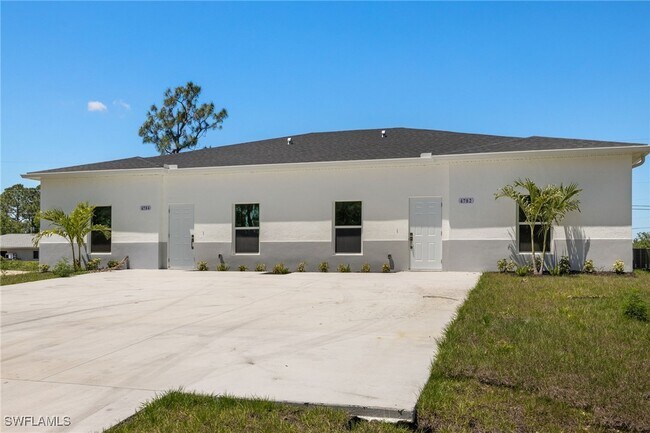 Building Photo - 4782-4784 Nelson Dr