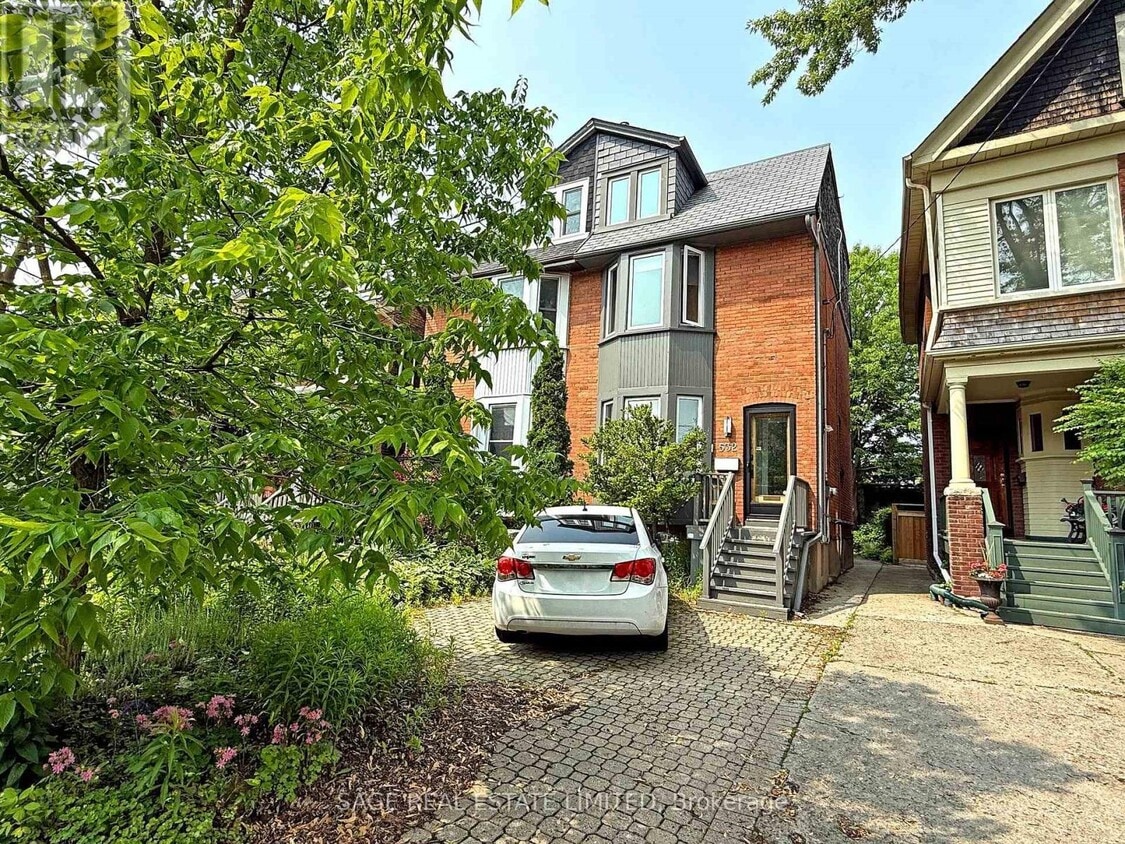 Primary Photo - 532 Brunswick Ave