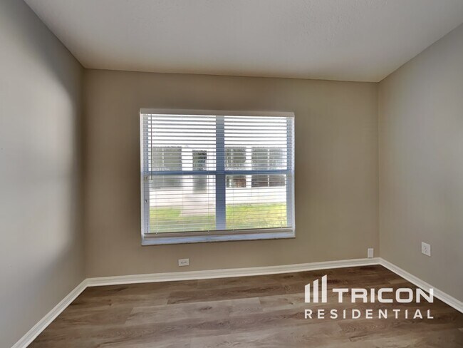 Foto del edificio - 6311 Chapel Pines Blvd