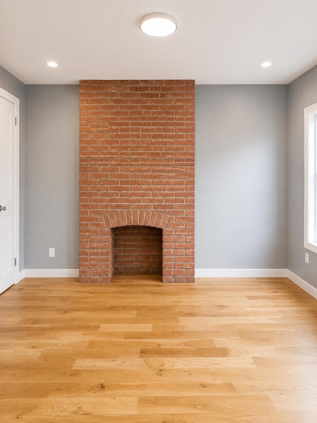 Building Photo - 130 Monticello Ave