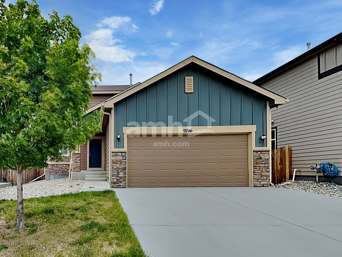 Primary Photo - 9706 Silver Stirrup Drive