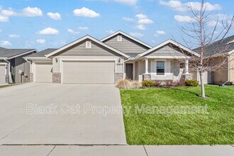 Building Photo - 10604 W New Berlin Dr