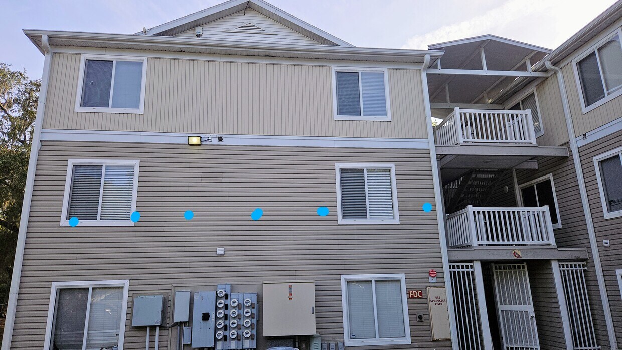 Foto principal - 4000 SW 23rd St