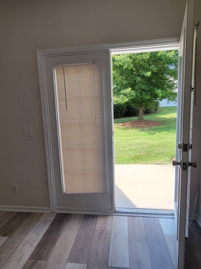 Building Photo - 2859 Summergrove Ct