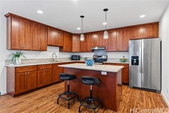 Building Photo - 1184 Palekaiko St