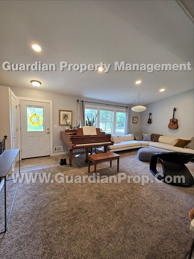 Foto del edificio - 1445 Cherry Pl