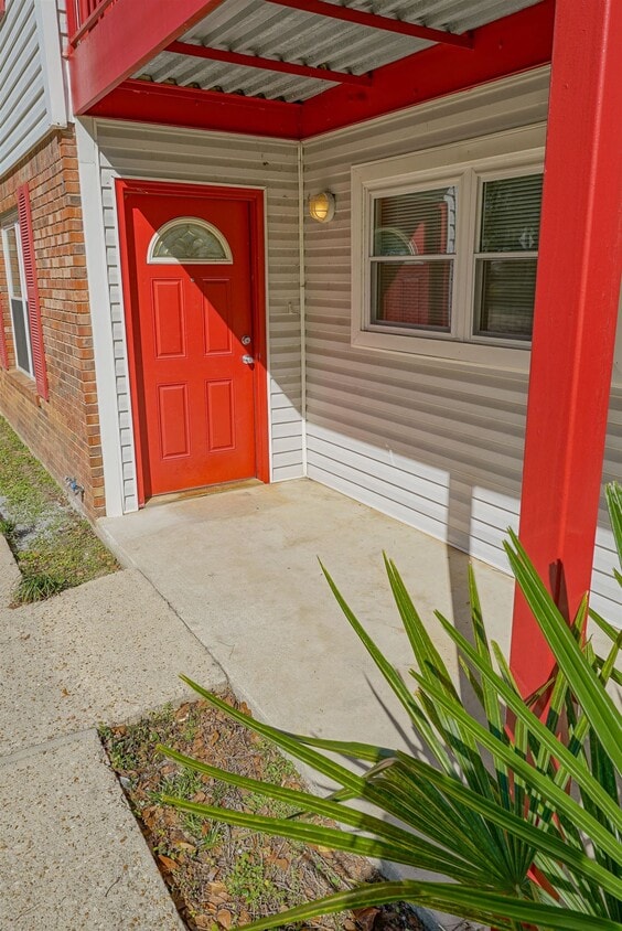 Primary Photo - 1502 Pullen Rd