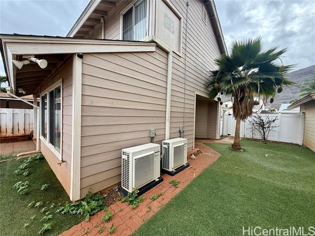 Building Photo - 87-366-366 Kulawae St