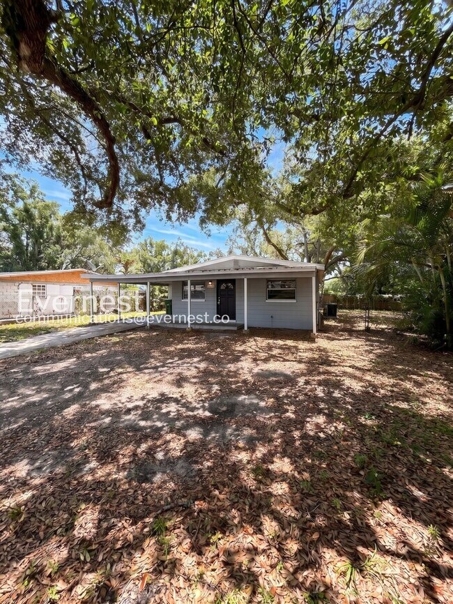 Foto del edificio - 4207 E Sandalwood Cir S