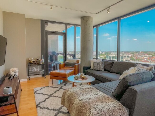 Foto del edificio - 860 W Blackhawk St