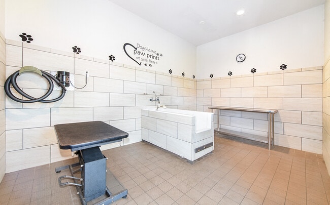 Foto del edificio - MAA Avala