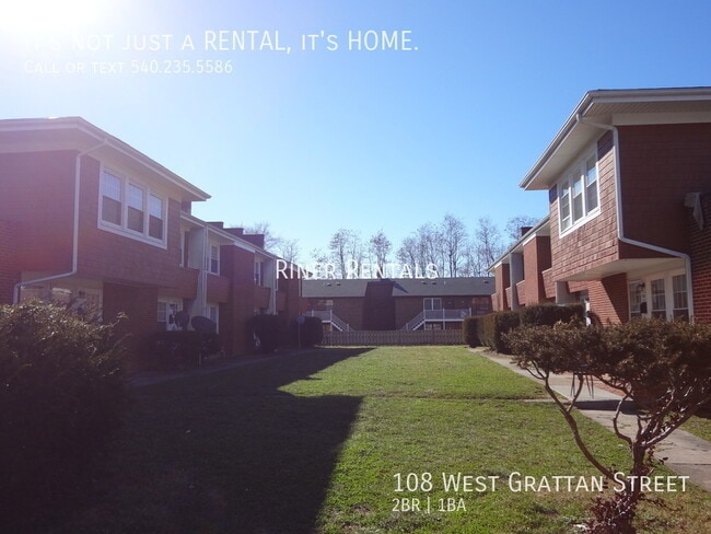 Photo - 108 W Grattan St Townhome
