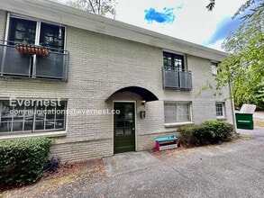 Building Photo - 798 St Charles Ave NE