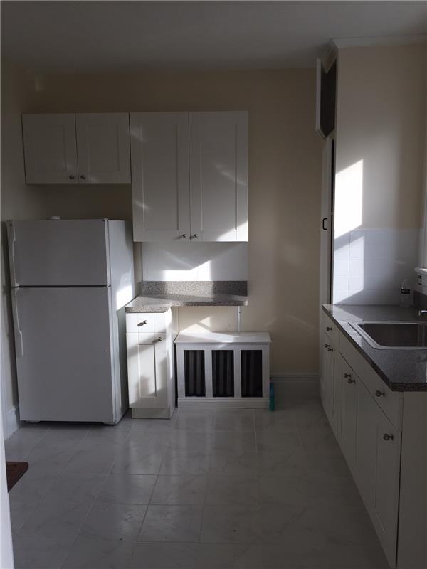 Foto del edificio - 9733 4th Ave